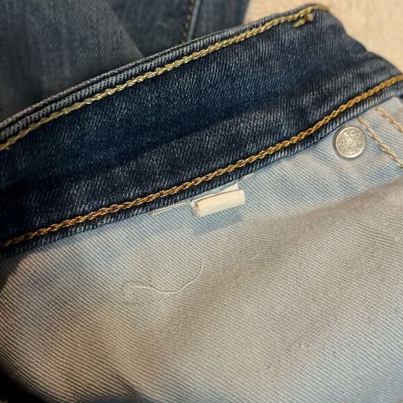 Levi’s 711 Cropped Skinny - Picture 11 of 11